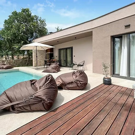 2 Bedroom Stunning In * Labin (Istria)