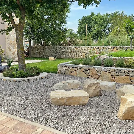 2 Bedroom Stunning In Labin (Istria)